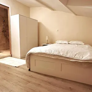 Entier Full Equipe Apartment Charleroi